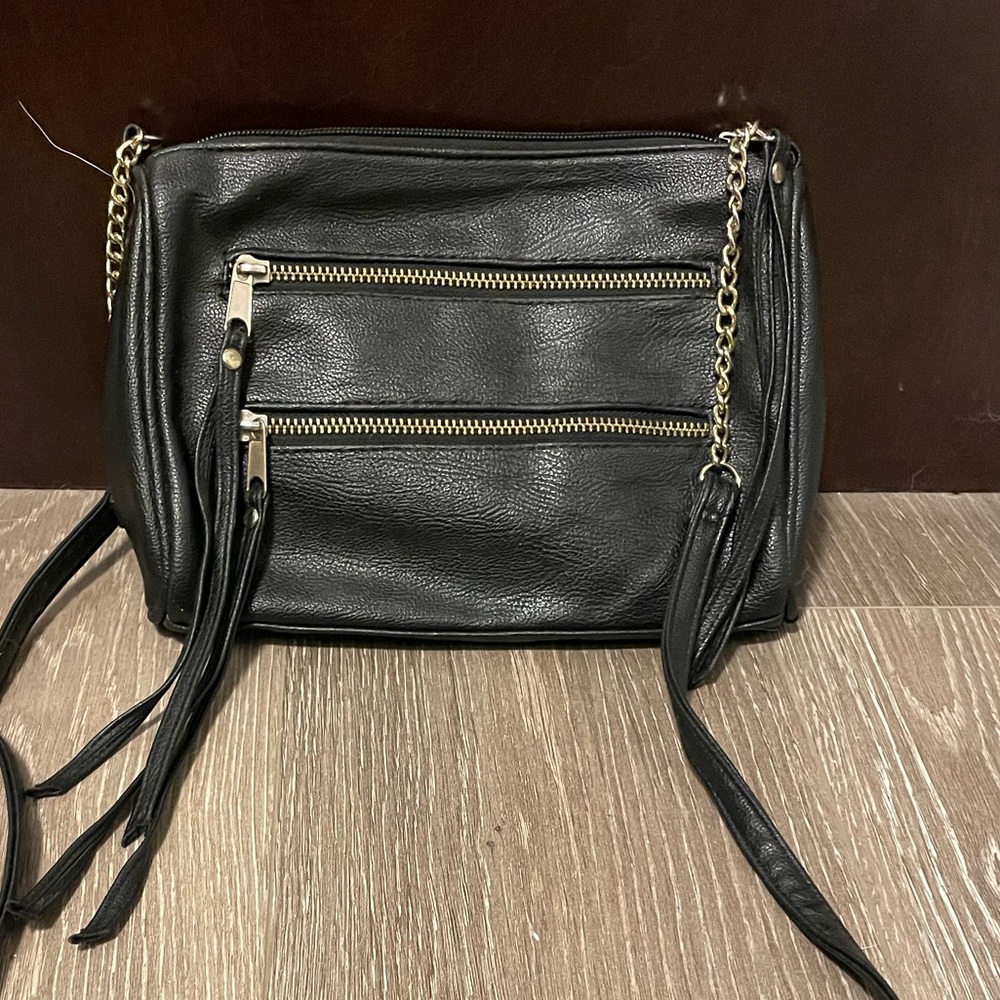 Black crossbody purse
